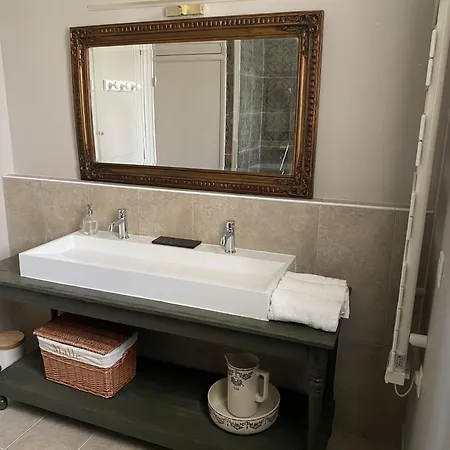 Maison Prieure Borest